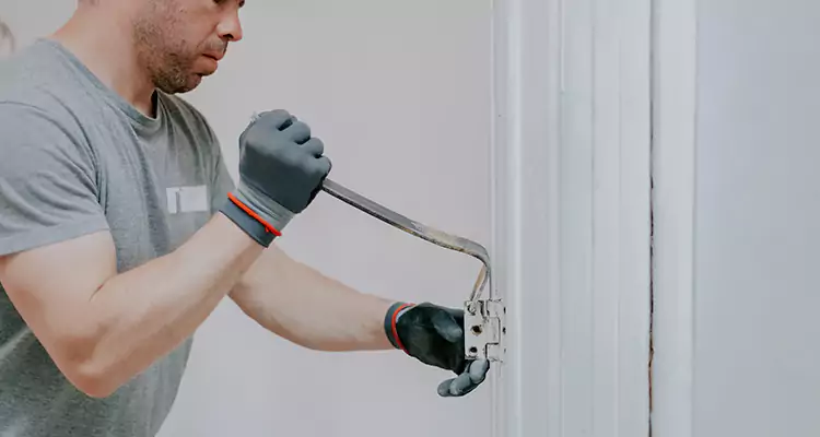 Cracked Door Jamb Repair in Redwood City, CA