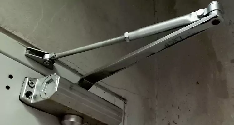 Door Closer Oil Leak Repair in Redwood City, CA