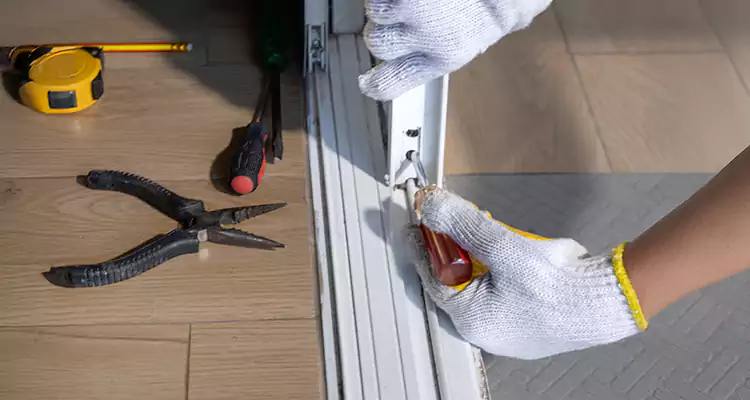 Closet Sliding Door Track Repair in Redwood City, CA